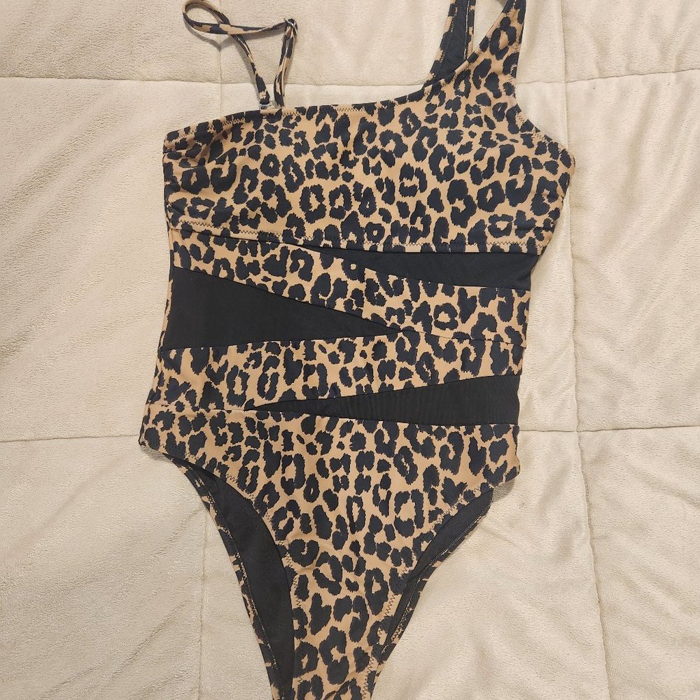 MEET ME AT WAIKIKI LEOPARD PRINT SWIMSUIT